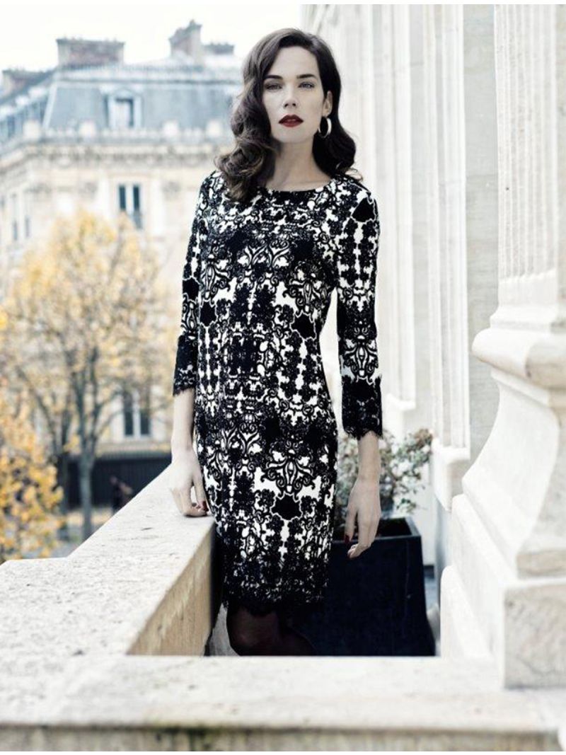 Voorafgaan Verbazing woede Korte jurk met zwart witte baroque print en driekwart mouwen | Anne Sophie